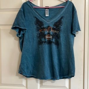 Harley Davison tee shirt.